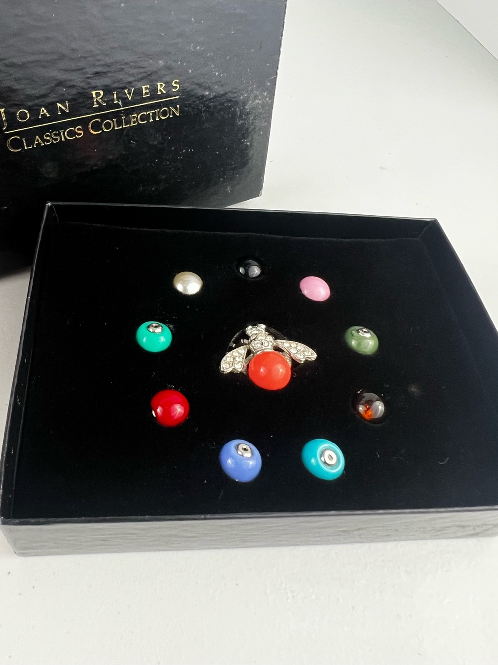 VTG Joan Rivers Classics 10 Interchangeable Baby Bee Brooch Pin Set Signed